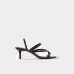 أحذية و صنادل