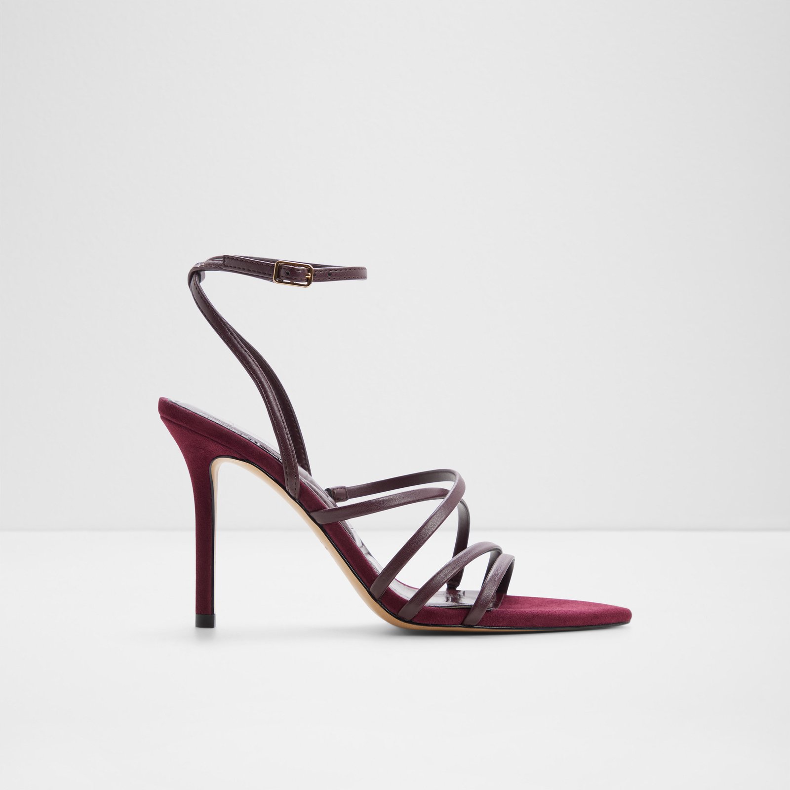 solania_red_668-002-043_main_sq_nt_1600x1600