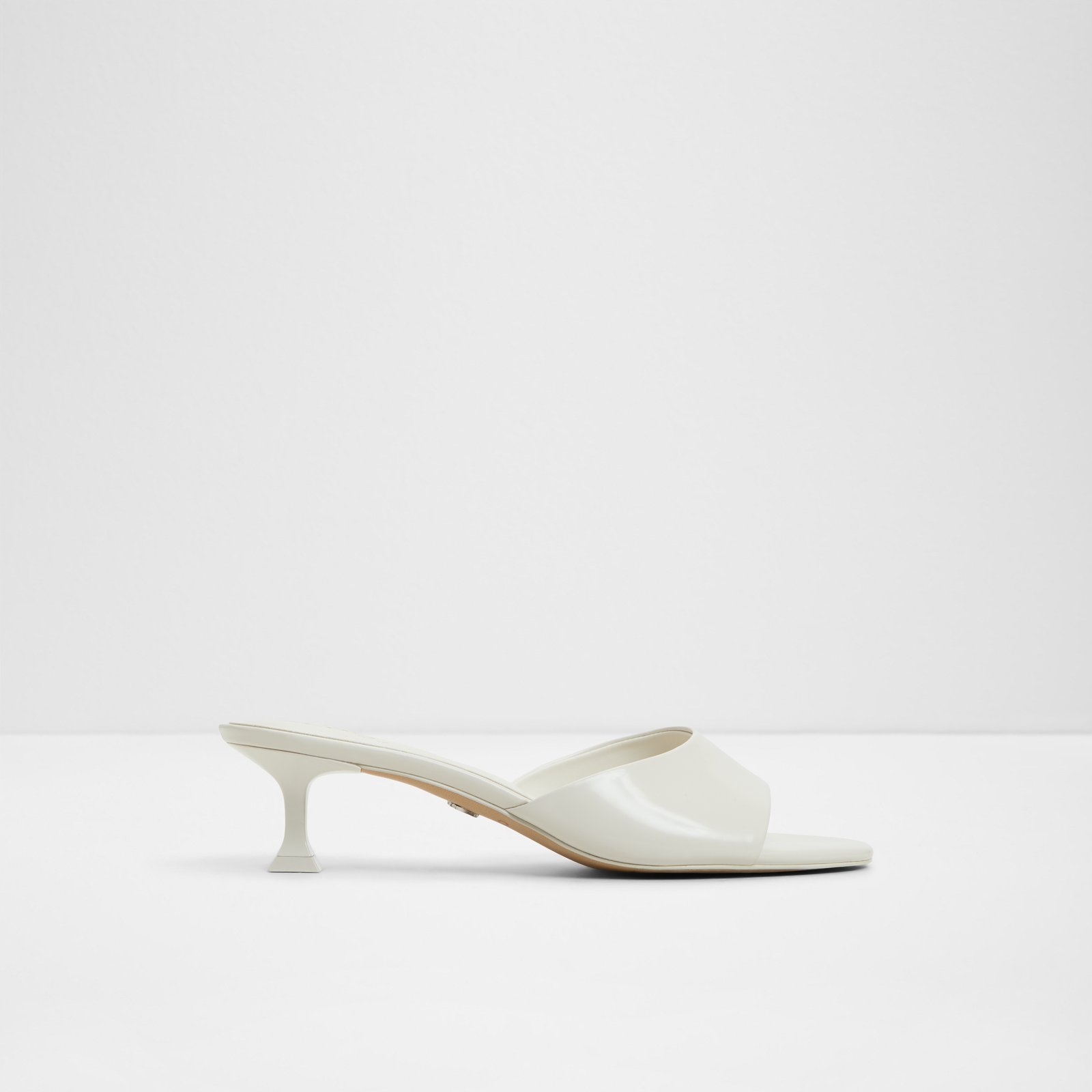 Delphinia