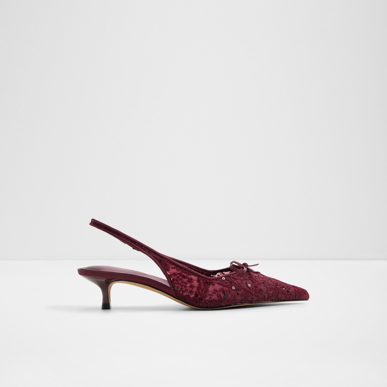 azaro_red_601-003-018_main_sq_nt_1600x1600
