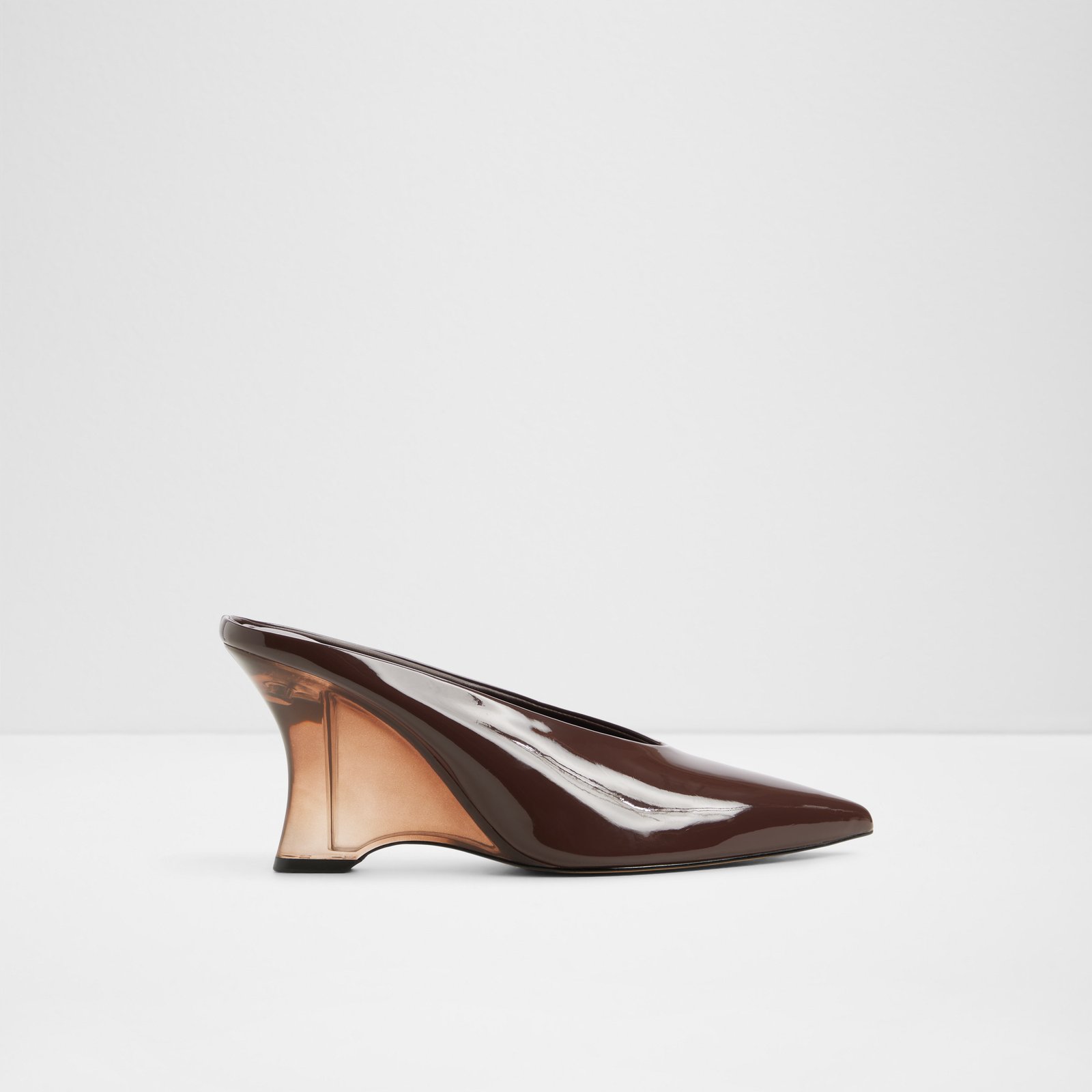 teala_brown_201-002-033_main_sq_nt_1600x1600
